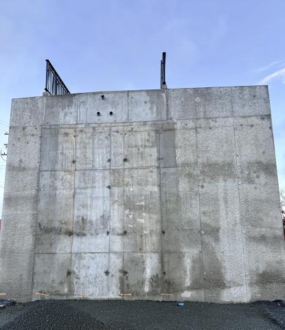 bridge buttress wall